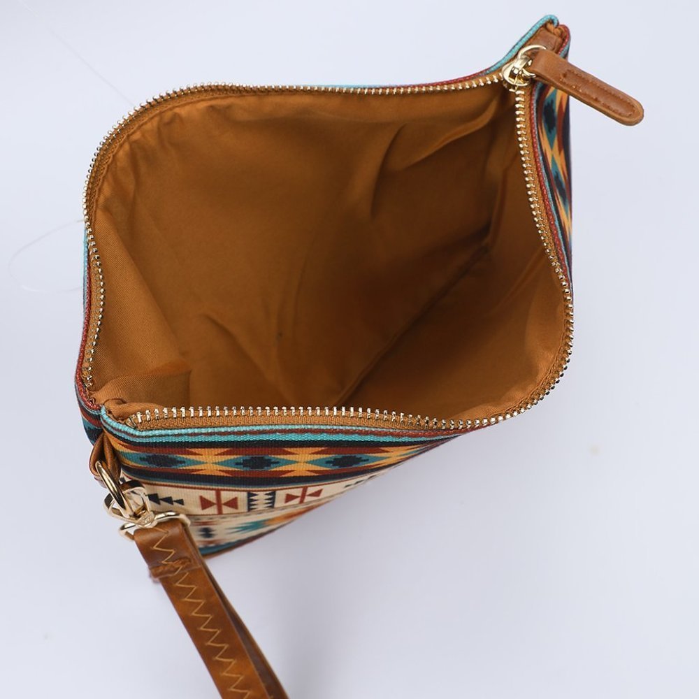 Vegan Leather Clutch - Picture 4 of 5
